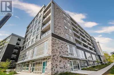 Great Unit in High Demand Area, Perfect for Students, Younge Couple, single and more. This Approx 50...