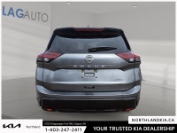 2025 Nissan Rogue SV Odometer is 10910 kilometers below market average! Ready for anything, from the... (image 2)
