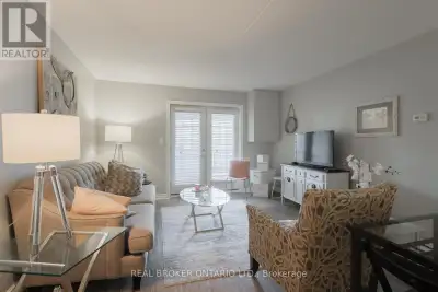 Beautifully updated 2-bedroom condo in the heart of Burlington's Headon Forest WITH ONE PARKING SPOT...