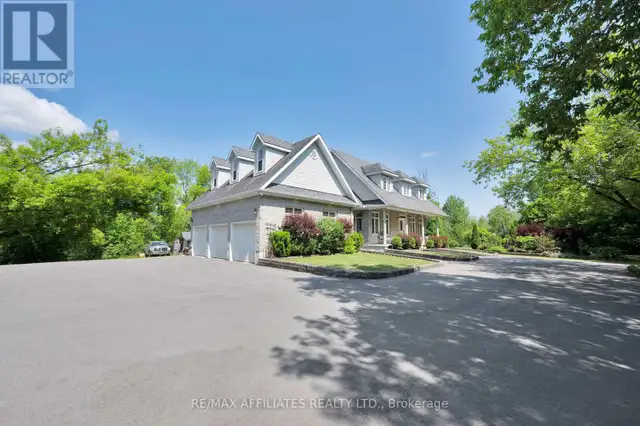 3 KIMINI DRIVE Ottawa, Ontario in Houses for Sale in Ottawa - Image 3