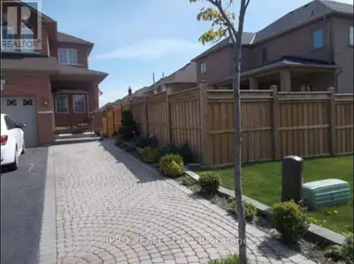 5265 SPRINGBOK CRESCENT Mississauga (Hurontario), Ontario