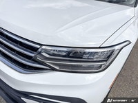 Power Liftgate, Wireless Charging, Adaptive Cruise Control, Climate Control, Heated Seats, Apple Car... (image 8)