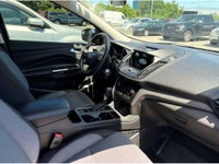 NO ACCIDENTS! CARFAX CLEAN! HEATED STEERING WHEEL, HEATED SEATS, ALLOY WHELLS, 4 WHEEL DRIVE, CRUISE... (image 2)