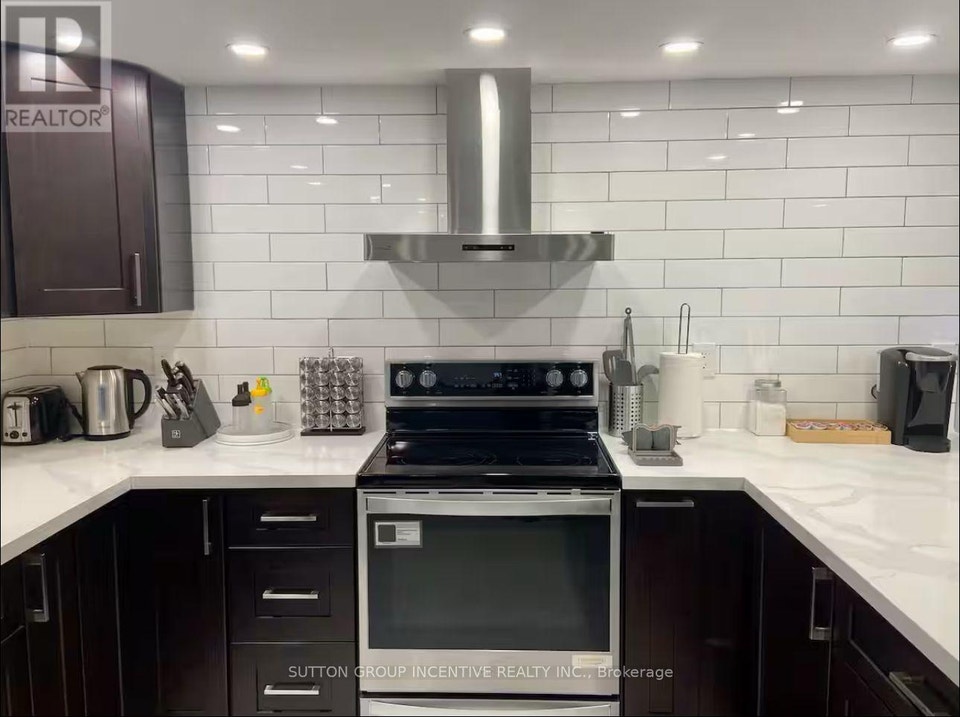 6042 STEVENS STREET Niagara Falls (Cherrywood), Ontario 4