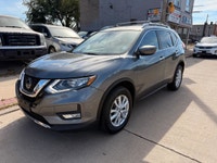 2019 Nissan Rogue AWD SV,excellent conditions,two previous owners,carfax shows a minor claim,safety... (image 4)