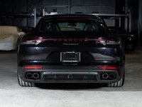. Engine: V6 Cylinder Engine L/100Km City: 13.1 L/100Km Hwy: 9.8 (image 7)