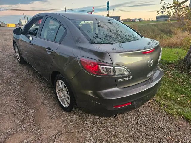 2013 MAZDA 3 MAZDA DEALERSHIP TRADE IN , AUTOMATIC in Cars & Trucks in Hamilton - Image 8
