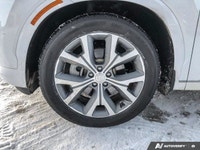 This Hyundai Palisade has a powerful Regular Unleaded V-6 3.8 L/231 engine powering this Automatic t... (image 9)