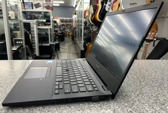 Asus Expertbook I7 Laptop in Laptops in City of Toronto - Image 8
