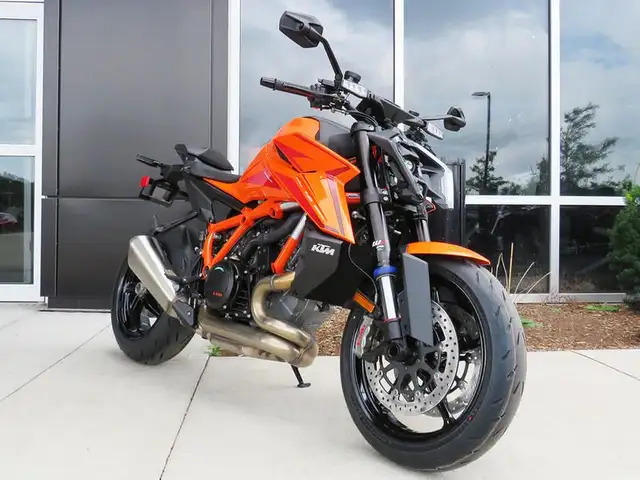 2025 KTM 1390 Super Duke R EVO in Street, Cruisers & Choppers in Cambridge - Image 2