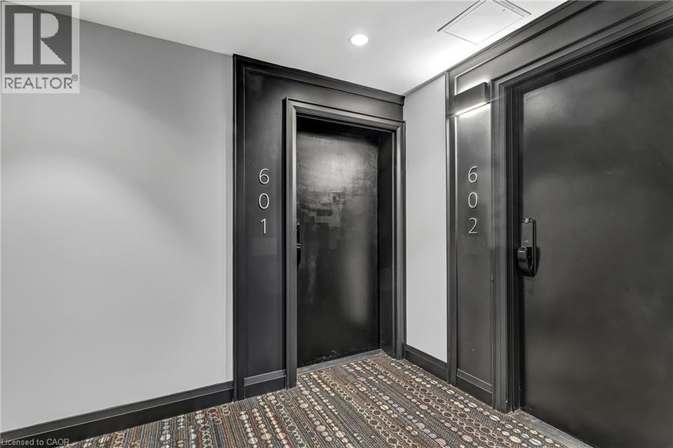 460 GORDON KRANTZ Avenue Unit# 601 Milton, Ontario 5