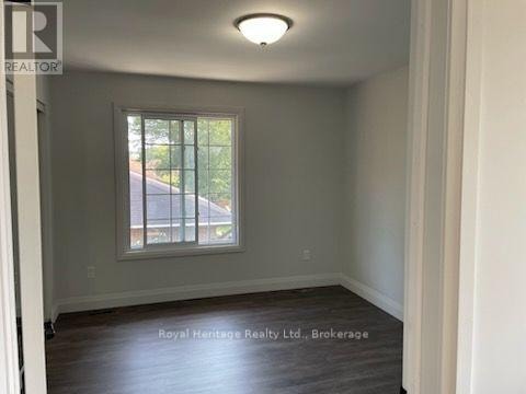 UNIT 2 - 279 HUMBER AVENUE Oshawa (McLaughlin), Ontario 4