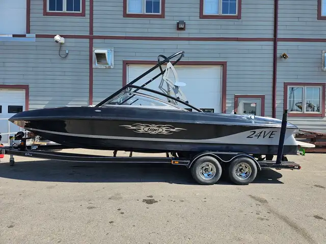 2006 Tige Boats TIGE 24EV SURF BOAT 241 Hours FINANCING AVAILABL in Powerboats & Motorboats in Calgary - Image 2