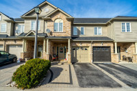 ✨GORGEOUS 3 BEDROOM 3 BATHROOM TOWNHOME BACKING ON TO RAVINE!