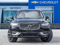 The 2024 Volvo XC90 Plus Bright Theme B6 commands attention in a refined Blackfinish that highlights... (image 1)