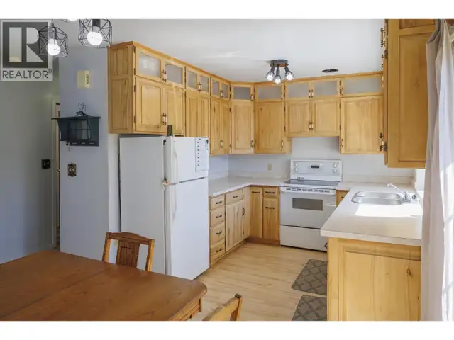 1128 3RD AVENUE McBride, British Columbia in Houses for Sale in Quesnel - Image 8