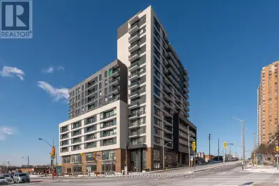 Welcome to this modern corner unit located in one of Scarborough's most sought-after areas. This tho...