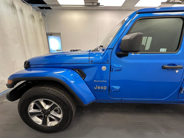 2023 Jeep Wrangler Sahara 2.0L Fuel Efficient - Body Colour M... in Cars & Trucks in Lethbridge - Image 2