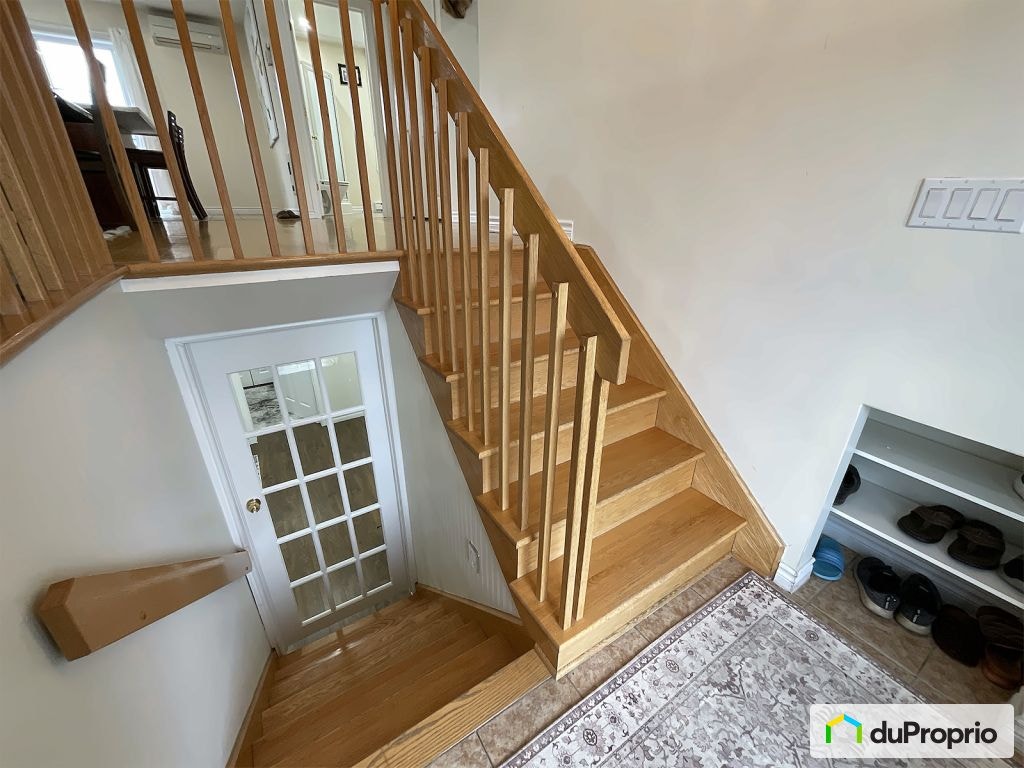 $620,000 - Bungalow for sale in Ste-Marthe-Sur-Le-Lac — photo 2