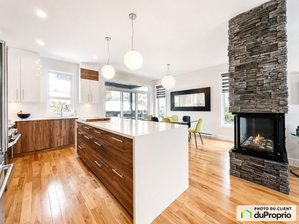 $679,000 - Bungalow for sale in St-Amable — photo 2