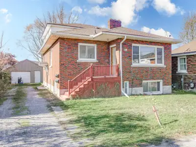 3-Bed / 1-Bath in St. Catharines | $2,149/month All-Inclusive | Pet Friendly Welcome to Unit 1 at 99...