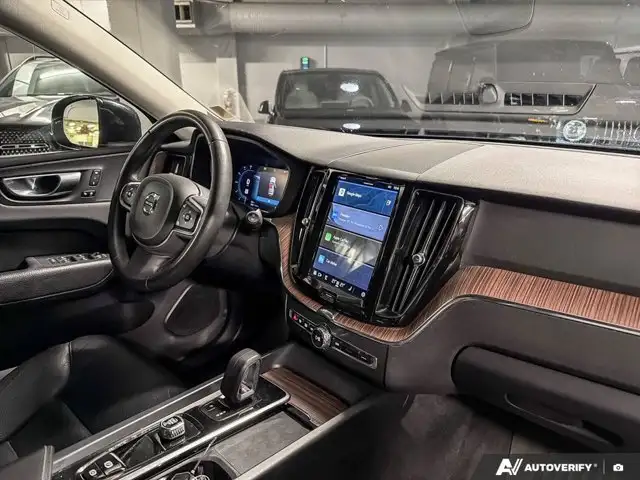 2022 Volvo XC60 Recharge Plug-In Hybrid T8 Inscription in Cars & Trucks in Edmonton - Image 17