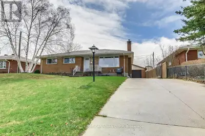 Location, Location, Location! Welcome to 393 Chippendale situated on a quiet crescent in the family...