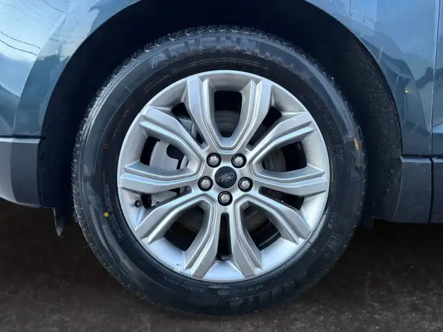 2023 Ford Edge in Cars & Trucks in Revelstoke - Image 17