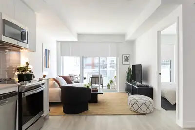 1 Bed + 1 Bath in the Heart of Brampton In the heart of Brampton, discover a new standard of rental...