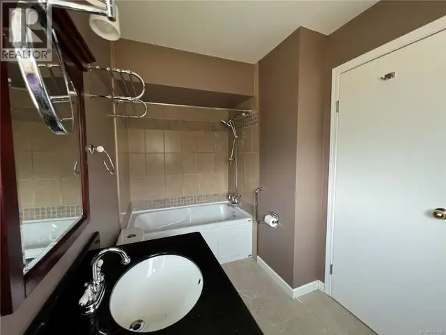 492 CEDAR Cres Gold River, British Columbia in Houses for Sale in Campbell River - Image 26