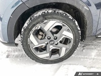 This Hyundai Venue delivers a Regular Unleaded I-4 1.6 L/98 engine powering this Variable transmissi... (image 9)