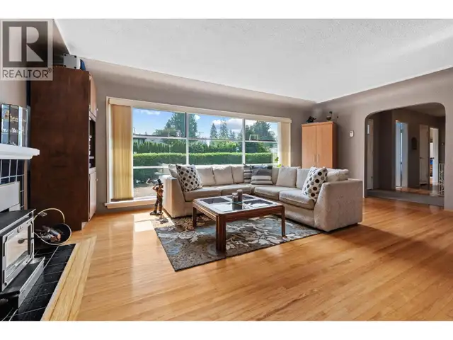 3455 HIGHLAND BOULEVARD North Vancouver, British Columbia in Houses for Sale in North Shore - Image 4