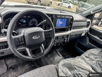 This Ford Super Duty F-550 DRW has a dependable Regular Unleaded V-8 7.3 L engine powering this Auto... (image 9)
