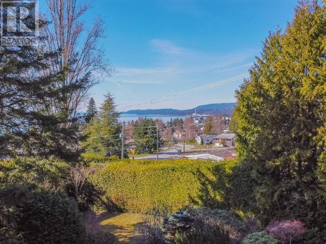 7108 KEMANO STREET Powell River, British Columbia in Houses for Sale in Powell River District - Image 2