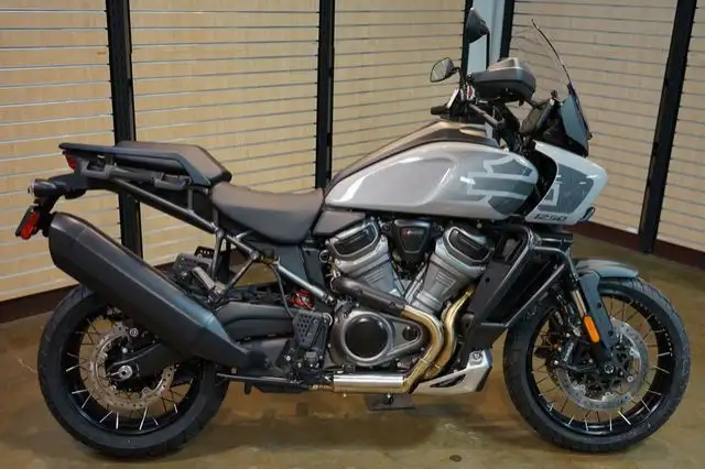 2025 Harley-Davidson RA1250S - Pan America 1250 Special in Sport Touring in Lethbridge - Image 3