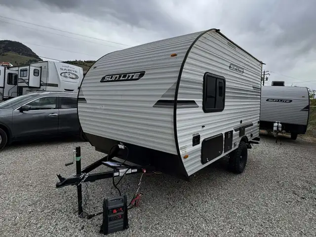 2026 ,Sun Lite,Sunset Park RV 13BD LTD in Travel Trailers & Campers in Kamloops - Image 2