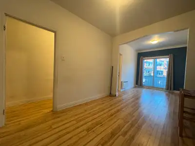 Villeray - Grand 2 1/2 avec électroménagers Inclus