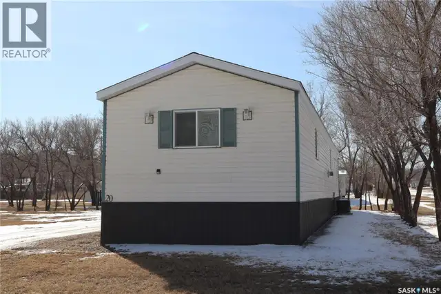 20 H AVENUE Willow Bunch, Saskatchewan in Houses for Sale in Moose Jaw - Image 32