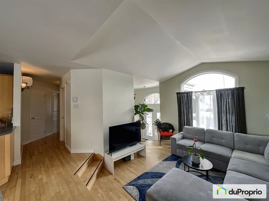 $689,000 - Split Level for sale in St-Hyacinthe (Douville) — photo 3