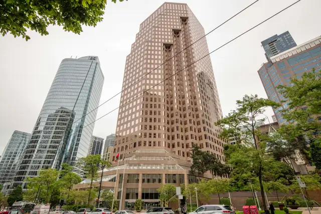 Coworking space for rent in Vancouver Park Place63871254479617121