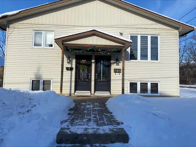 1er MARS - BEAU LOGEMENT 3CHAMBRES PRÈS DE LA MARINA D'AYLMER