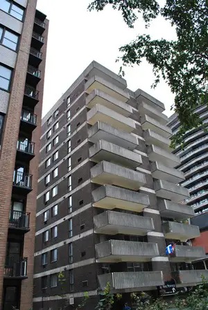 Parking to rent in downtown 1530 Dr Penfield,Montreal,H3G 1C1 Indoor,heated and safety Call 438 379-...