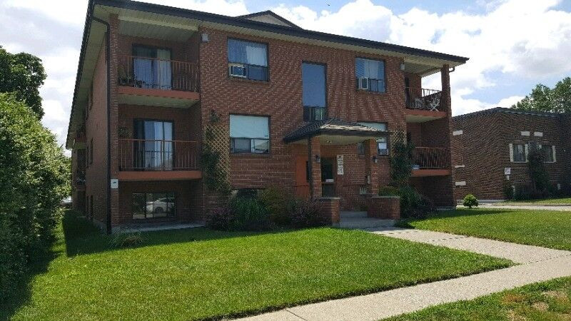 Two   bedroom with all  utilities inclusive in Long Term Rentals in St. Catharines
