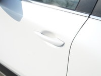 Key Features: ALLOY WHEELS, KEYLESS ENTRY, CRUISE CONTROL, PUSH START, HEATED STEERING WHEEL, HEATED... (image 9)