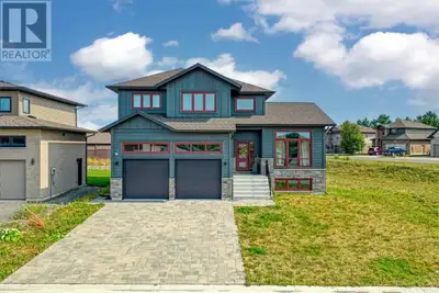Welcome to 2023's 'ULTIMATE DREAM HOME' ~ Built by Belmar Builders, this beautifully custom designed...