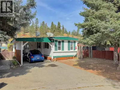 Check out this move-in ready mobile home located in adult-oriented Lynwood Mobile Home park. This ho...