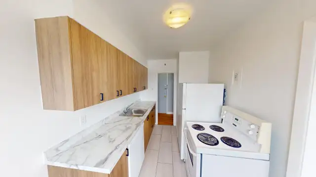 SPACIOUS TWO BEDROOM STEPS TO HYDROSTONE & HFX SHOPPING CENTRE! in Long Term Rentals in City of Halifax - Image 3