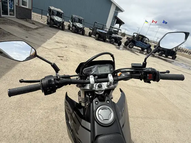 2026 Yamaha WR125R in Dirt Bikes & Motocross in Red Deer - Image 8