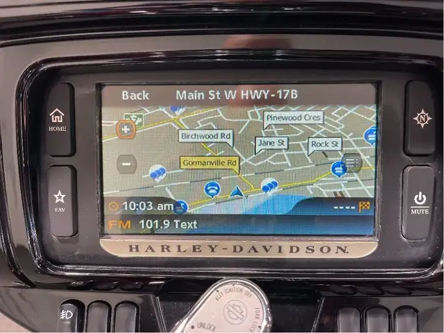 2014 Harley-Davidson Street Glide Special CANADIAN HARLEY/RINEHA in Sport Touring in North Bay - Image 9