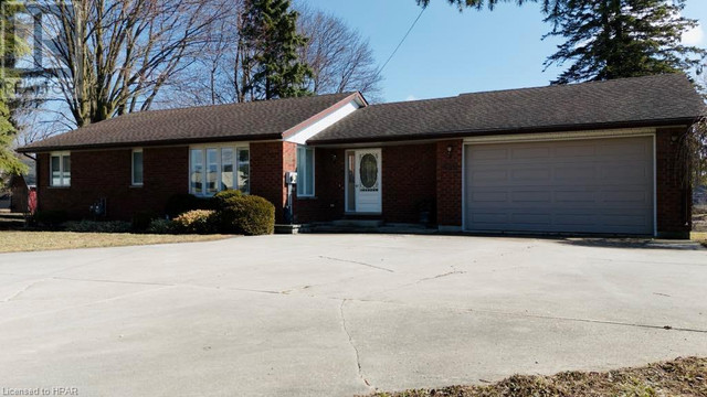 521 CEDAR Street Wingham, Ontario in Houses for Sale in Stratford
